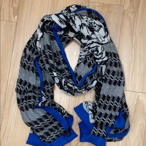 Stella & Dot Blue & Black Floral Scarf